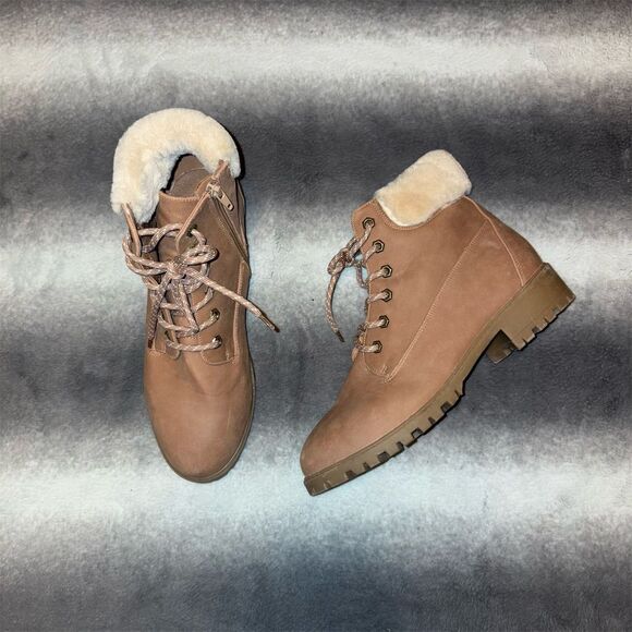 Madden Girl Women's Blush Ankle Lug Workboot Booties Faux Fur Trim Lace-Up Zip - Picture 9 of 16